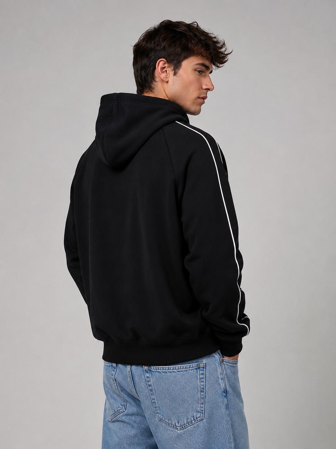 CONTRAST PIPING RAGLAN HOODIE