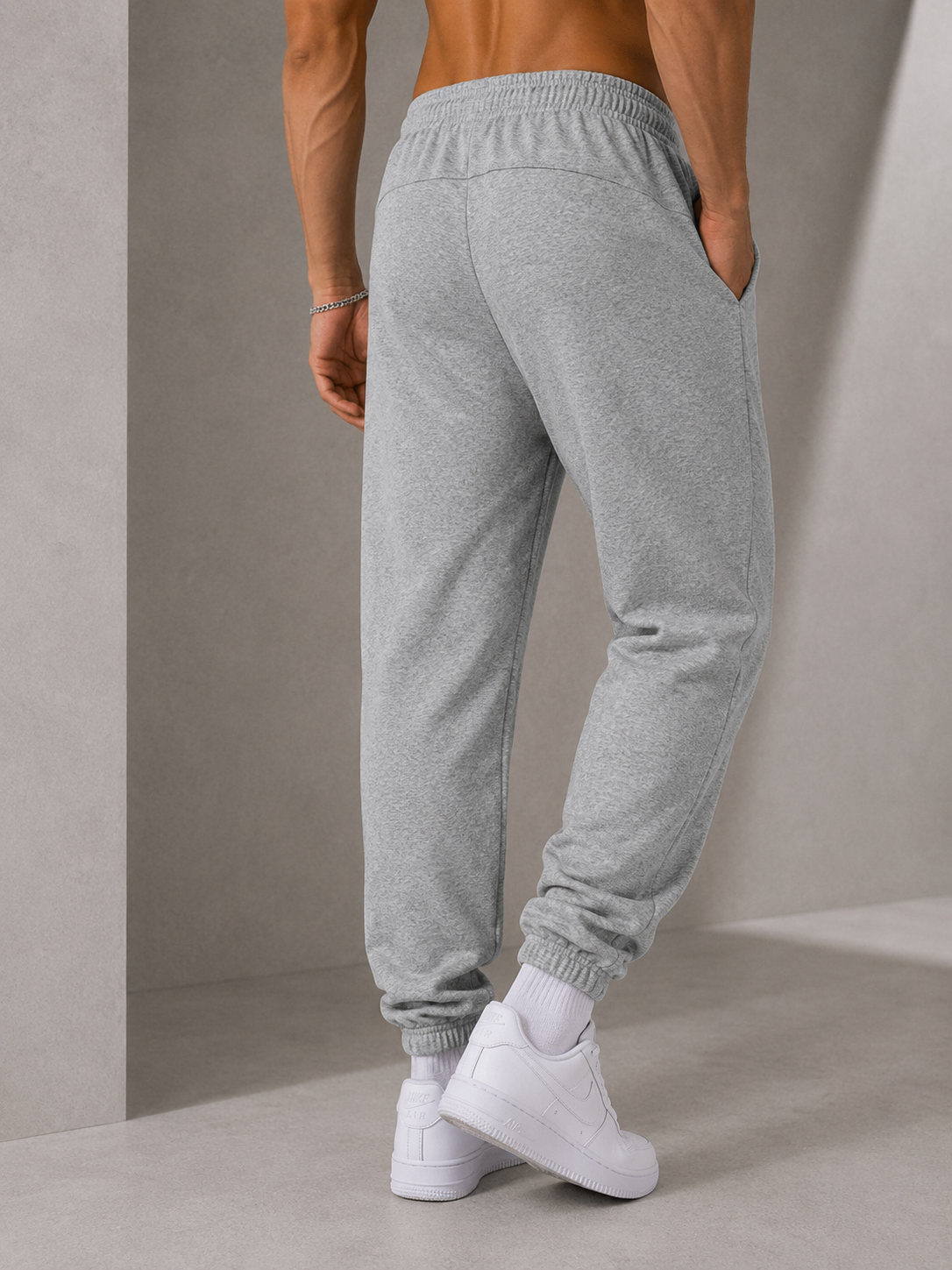 ESSENTIAL JOGGED SWEATP