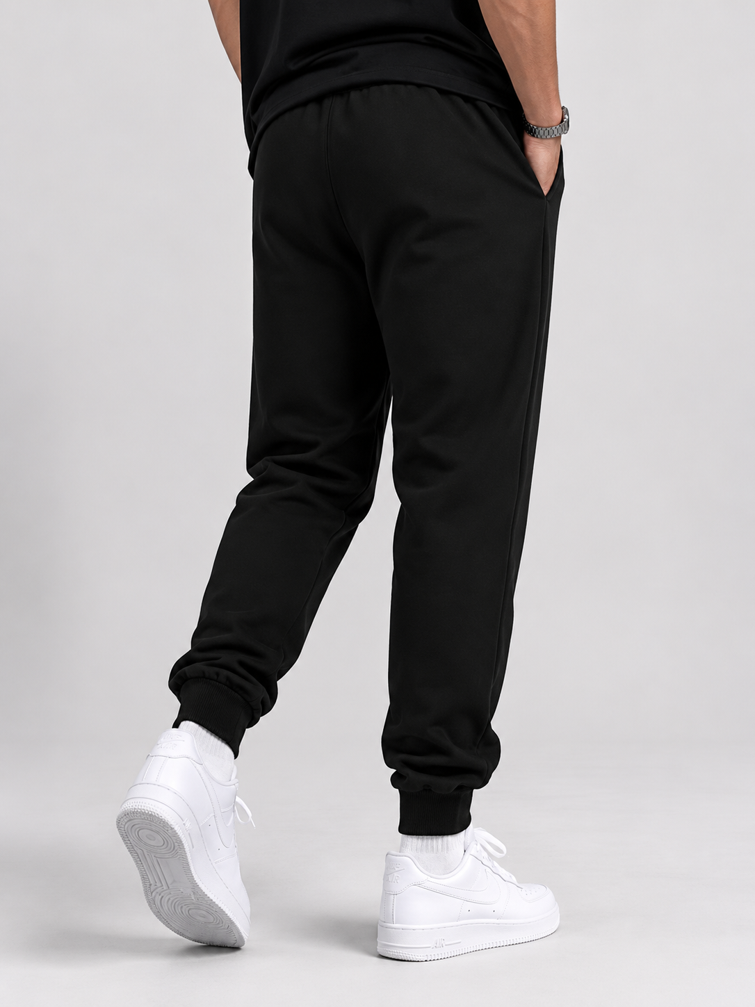 ESSENTIAL DRAWSTRING JOGGED SWEATPANTS
