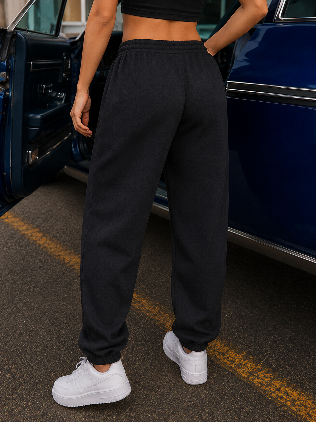ESSENTIAL JOGGED SWEATPANTS