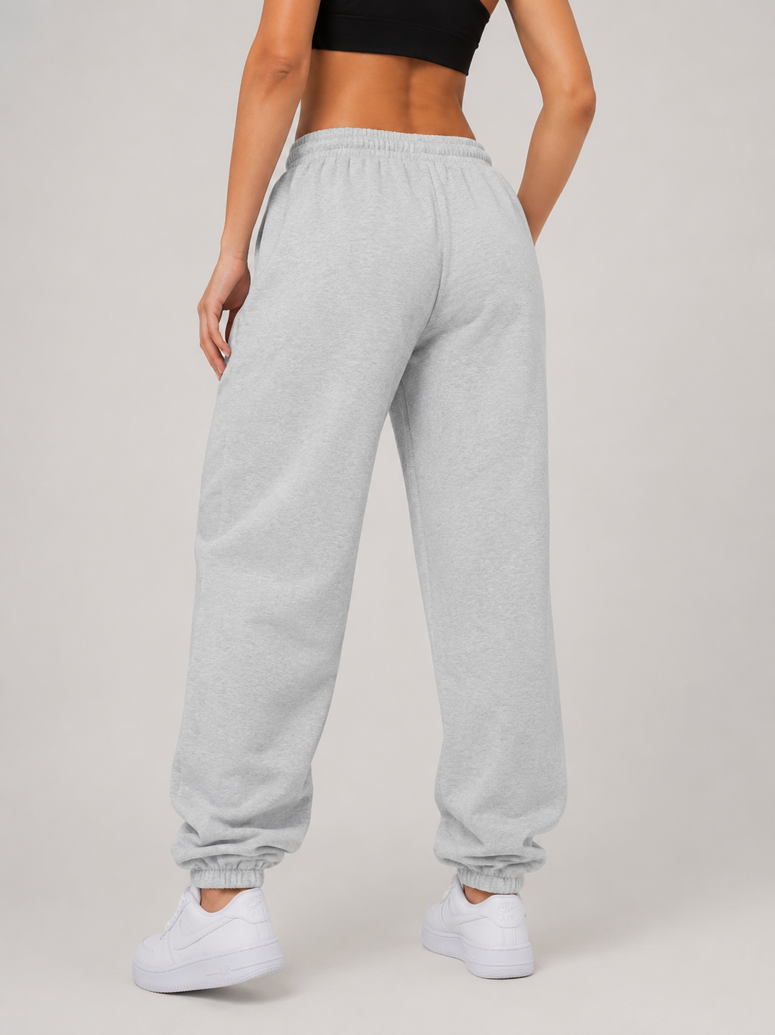 ESSENTIAL JOGGED SWEATPANTS