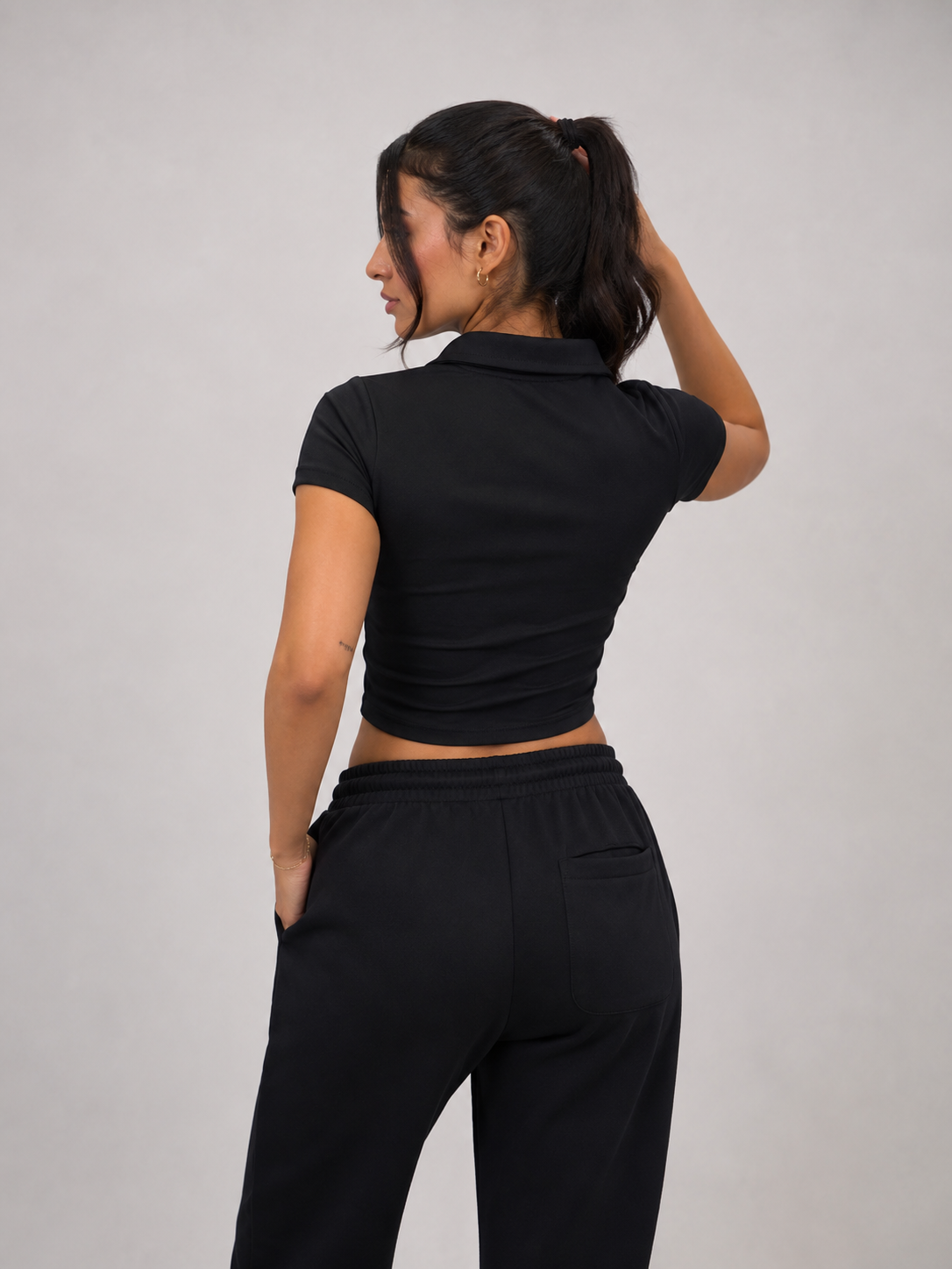V-NECK LAPEL CROP TOP