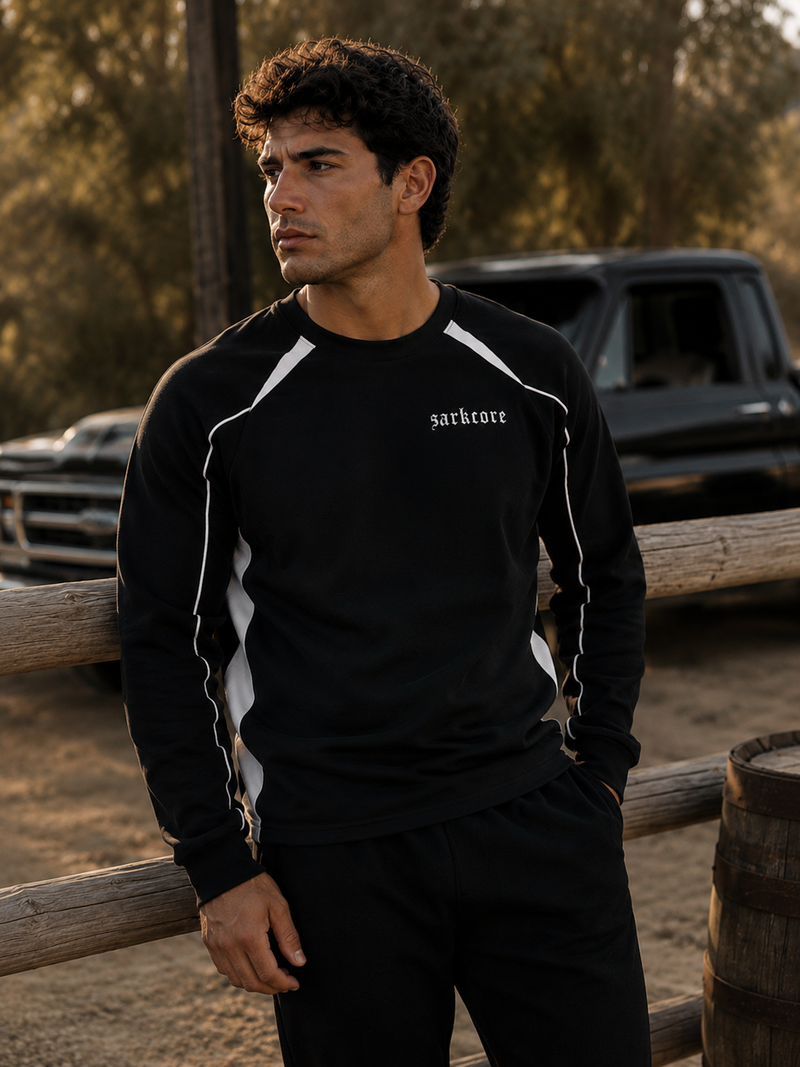 CONTRAST PANEL RAGLAN SWEATSHIRT