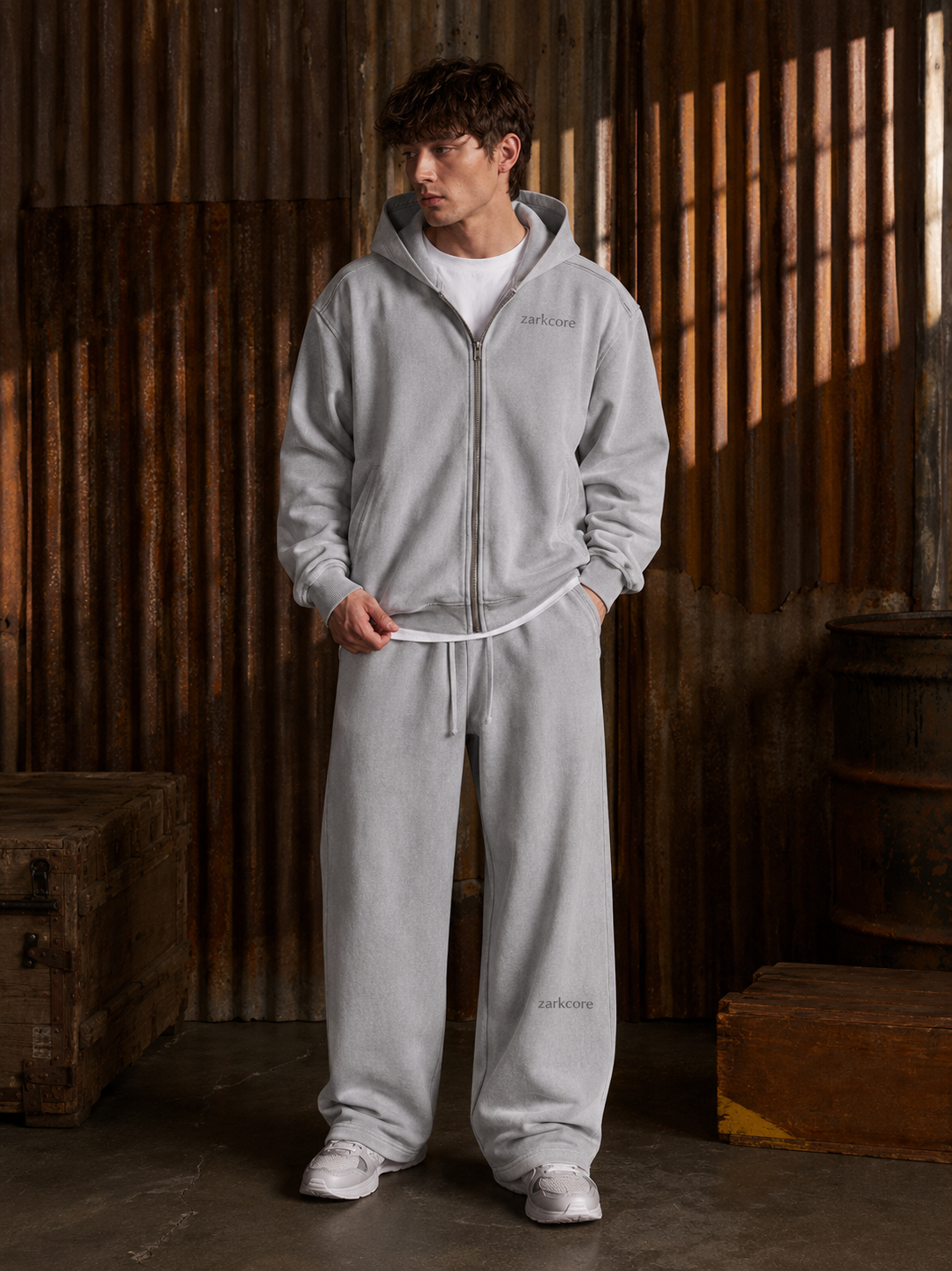 SNOW WASHED TAPE RAW EDGE SWEATPANTS