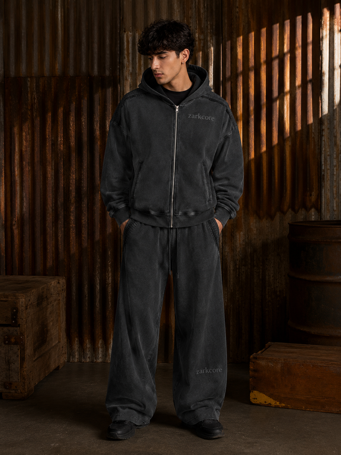SNOW WASHED TAPE RAW EDGE SWEATPANTS