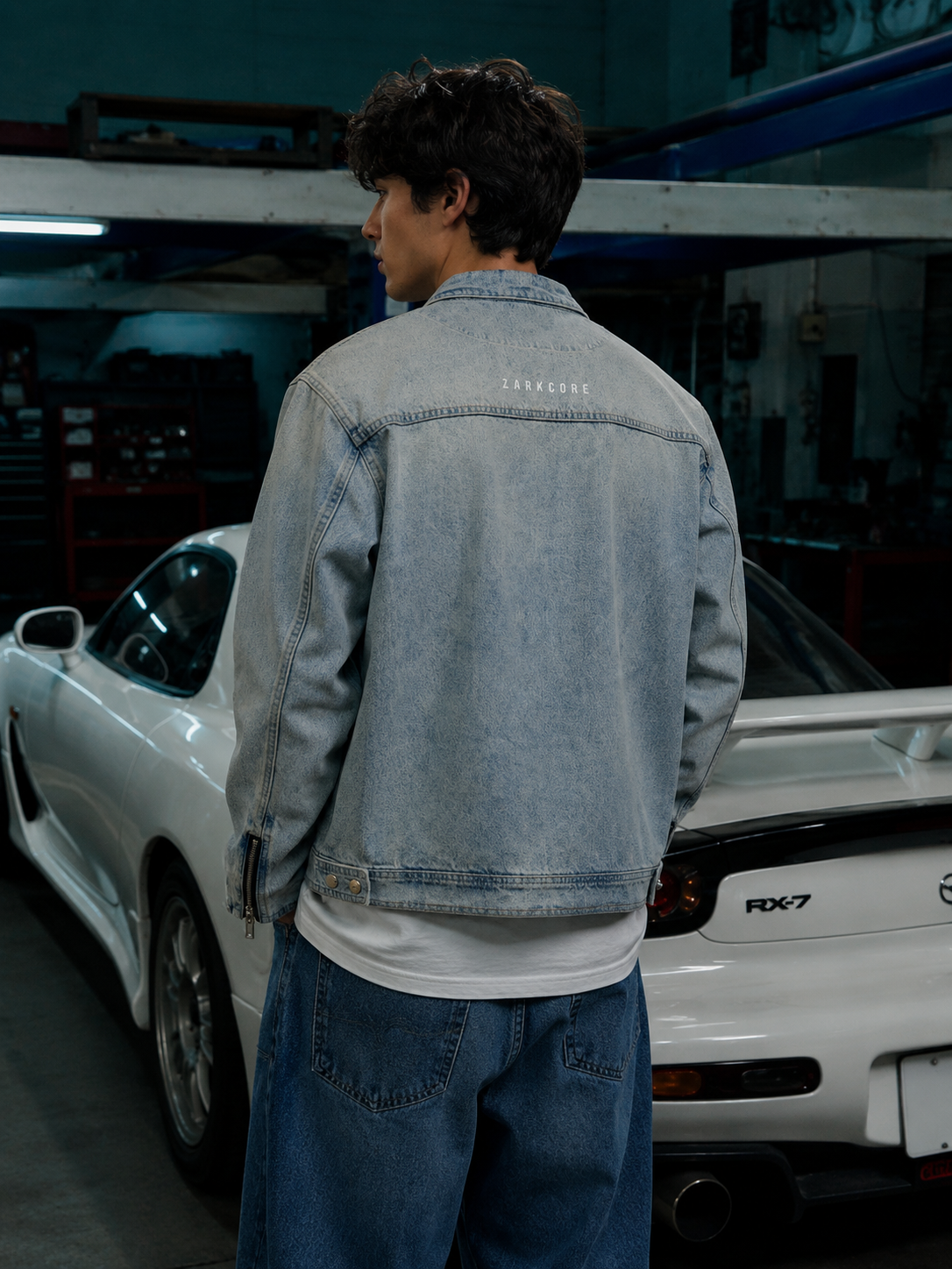 VINTAGE WASH ZIP DENIM JACKET
