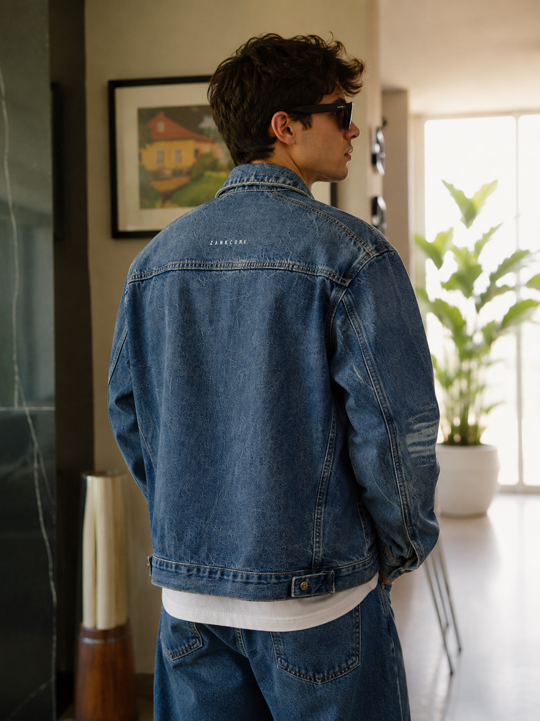 VINTAGE WASH ZIP UP DENIM JACKET