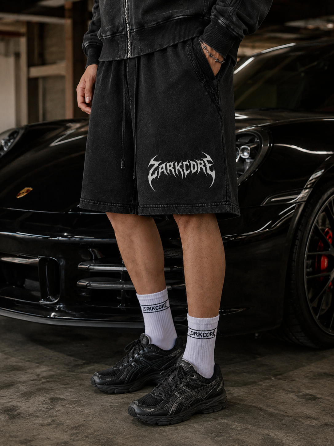 UNISEX VINTAGE WASH RAW EDGE SHORTS